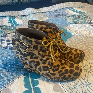 Super Cute Leopard Print Booties!